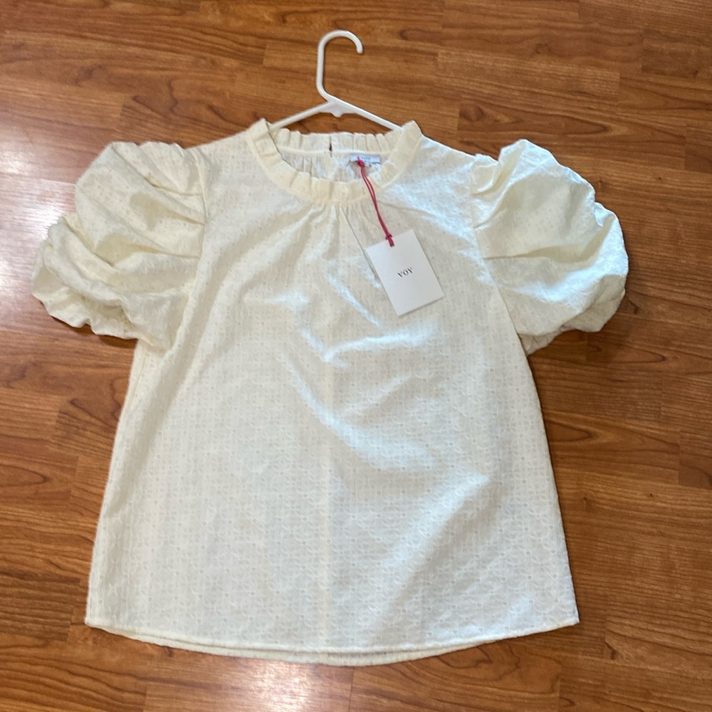 Ivory embroidered puff sleeve top